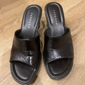 NEW Caressa Black Leather Slide Sandal